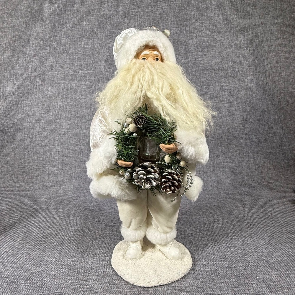 VTG Kmart White Woodland Santa Claus Figurine 17" Silver Jacquard Wreath Holiday